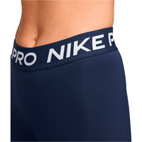 Nike pantalones y mallas cortas fitness mujer W NP 365 SHORT 8IN vista detalle