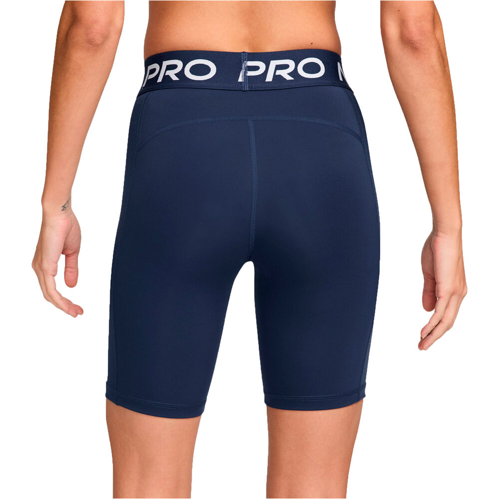 Nike pantalones y mallas cortas fitness mujer W NP 365 SHORT 8IN vista trasera