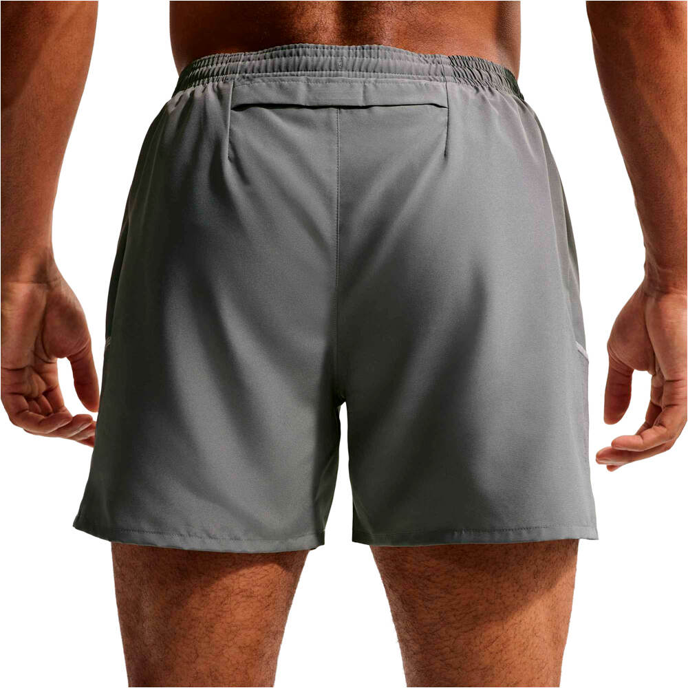 Nike pantaloneta técnica hombre M NK DF MILER 5IN 2IN1 SHORT 03