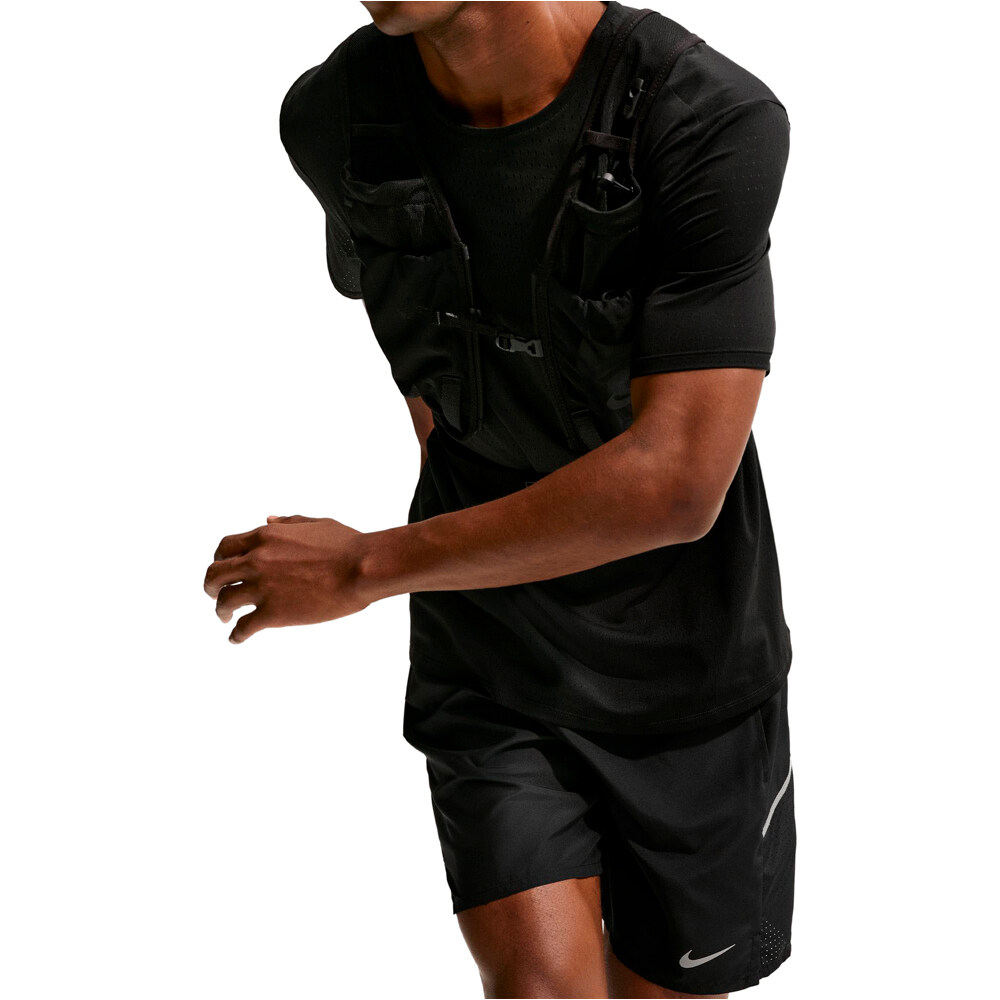 Nike pantaloneta técnica hombre M NK DF MILER 7IN 2IN1 SHORT 04