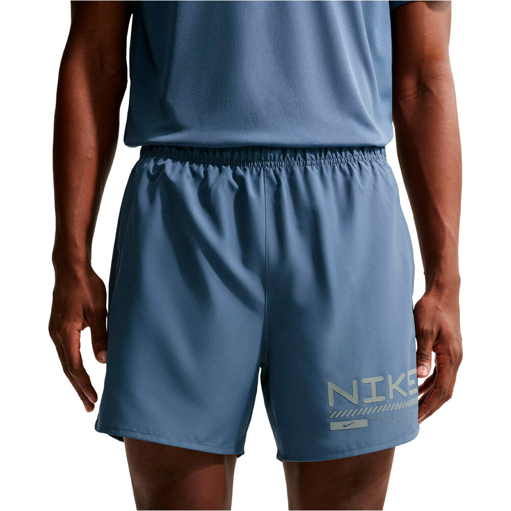 Nike pantaloneta técnica hombre M NK WNTRZ CHLNGR 5IN 2IN1 SHO vista frontal