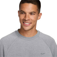 Nike sudadera hombre M NK DF UV PRIMARY LS CREW vista detalle