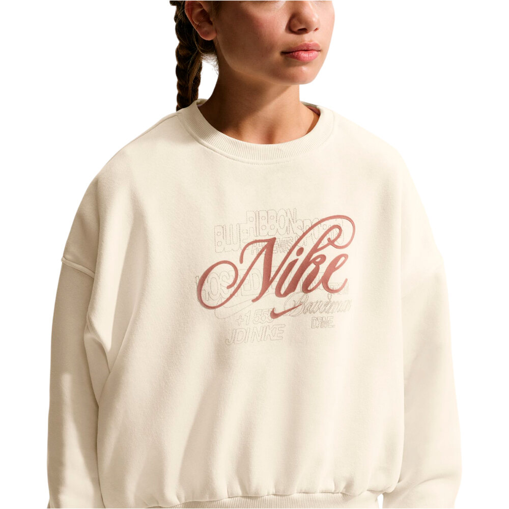 Nike sudadera niña G NSW CLUB FLC BXY CREW GFX vista detalle