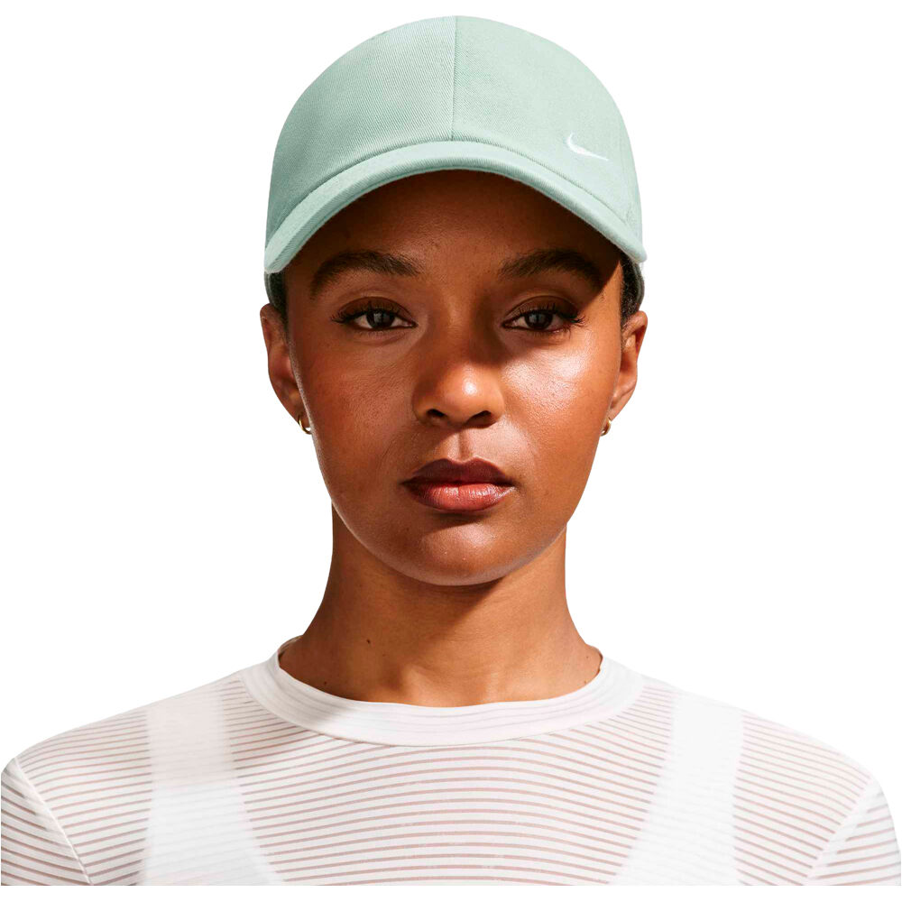 Nike visera lona U NK CLUB CAP U CB SM SWSH L vista frontal