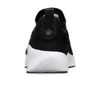 Nike zapatilla cross training hombre LEBRON TR 1 vista trasera