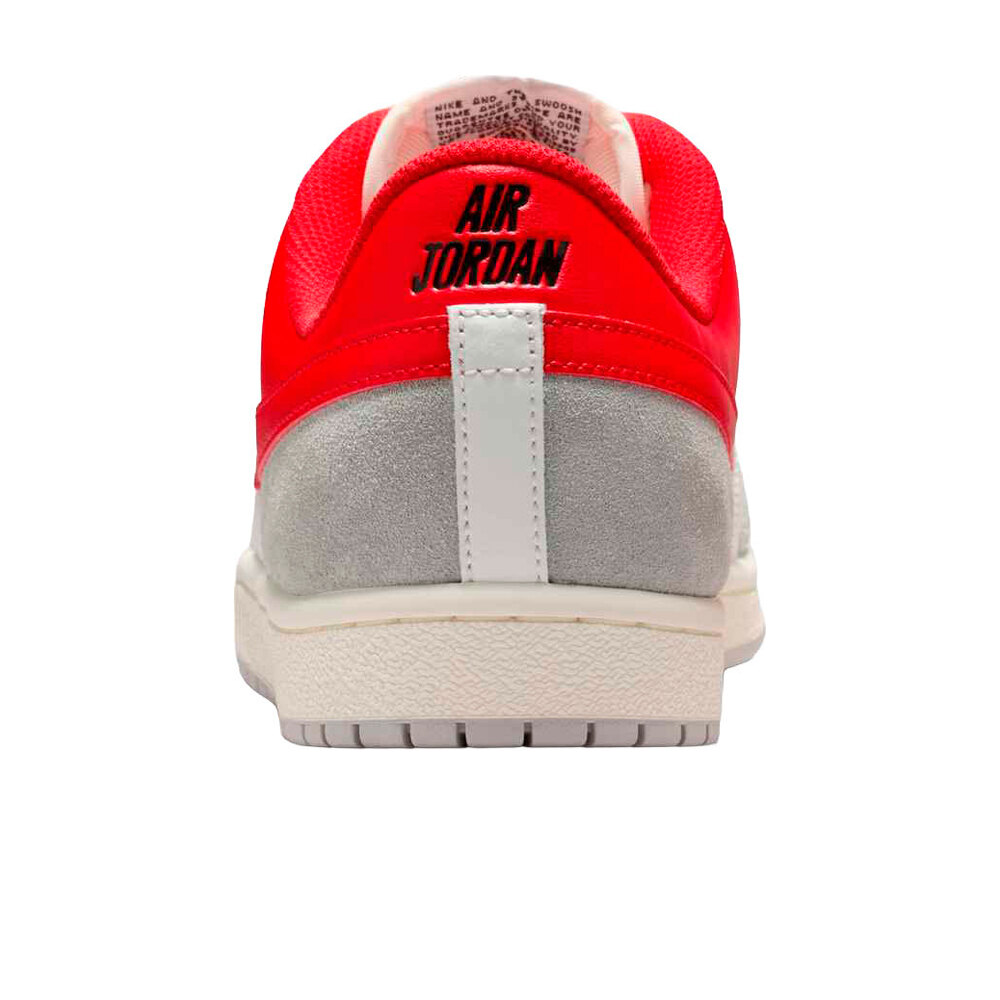 Nike zapatilla moda hombre AIR JORDAN SKYLINE LOW vista trasera