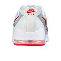 Nike zapatilla moda hombre NIKE AIR MAX INVIGOR vista trasera