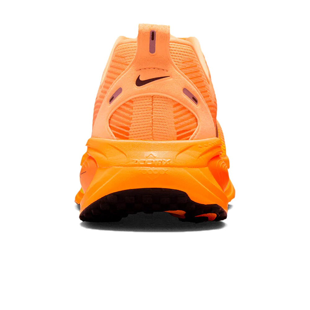 Nike zapatilla running hombre NIKE VOMERO 18 puntera
