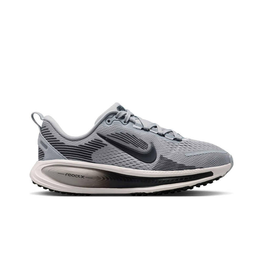 Nike zapatilla running niño NIKE VOMERO 18 (GS) vista frontal