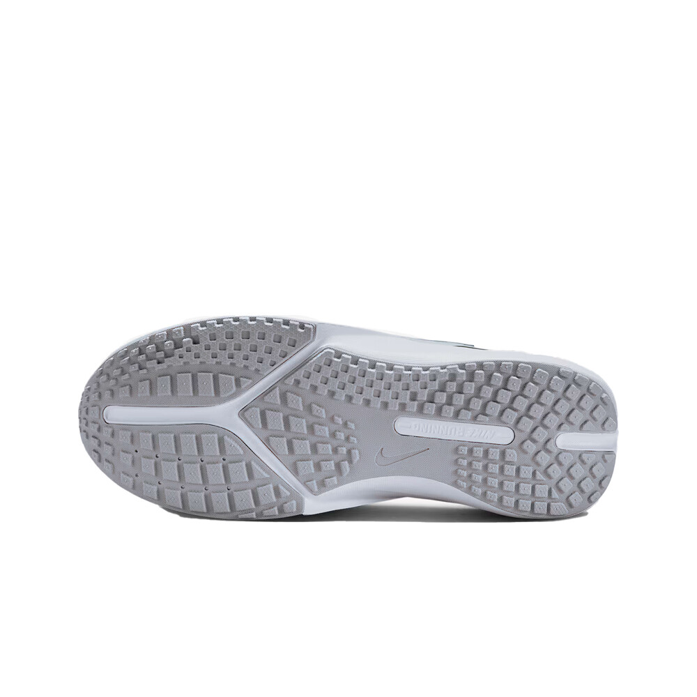 Nike zapatilla running niño SONIC FLY (GS) 04