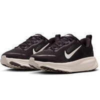 Nike zapatilla running niño VOMERO 18 (GS) vista trasera