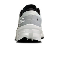 On zapatilla running hombre Cloudmonster 3 vista trasera