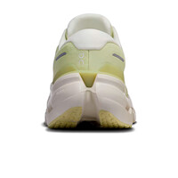 On zapatilla running hombre Cloudrunner 3 vista trasera