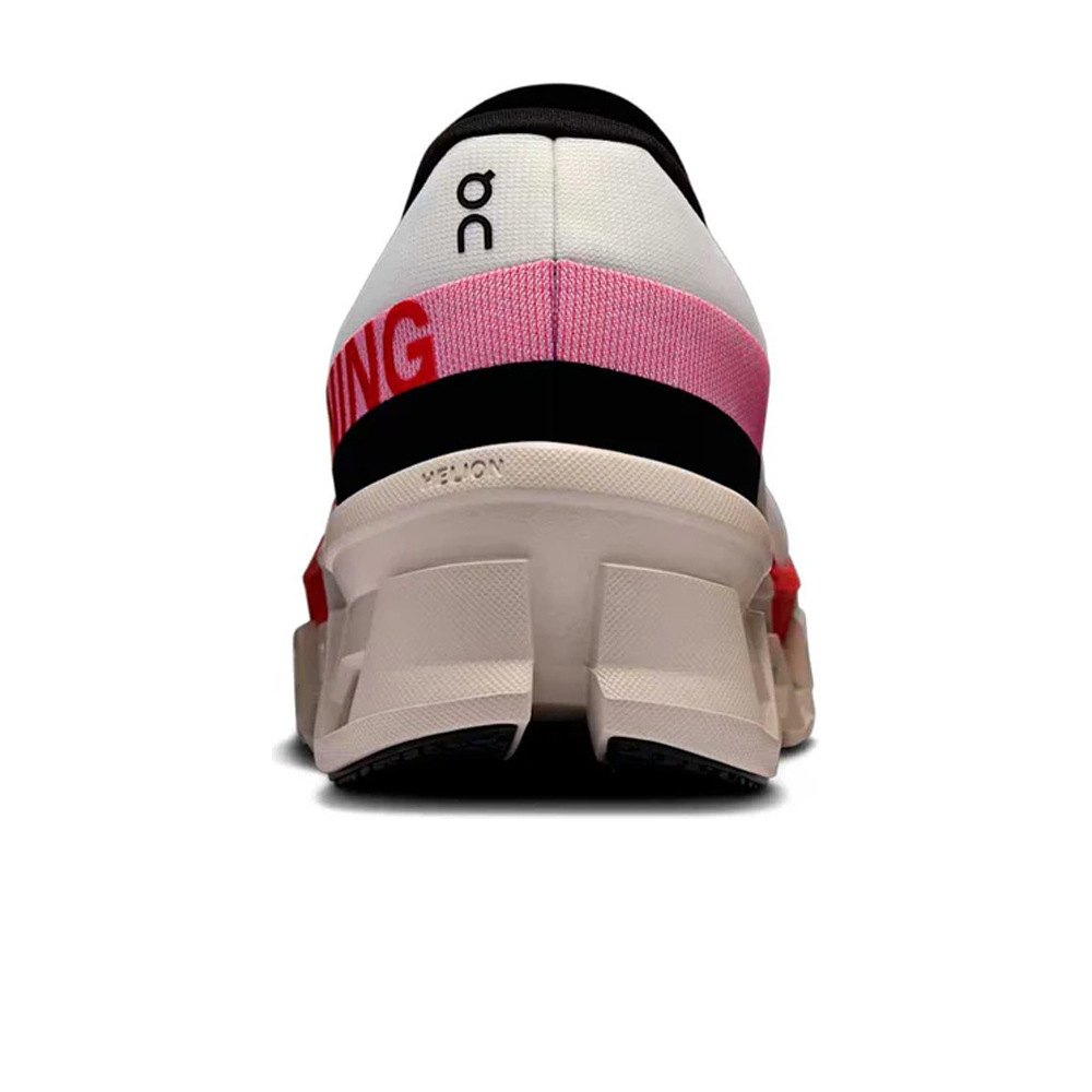 On zapatilla running mujer Cloudmonster 2 vista trasera