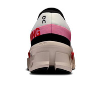 On zapatilla running mujer Cloudmonster 2 vista trasera