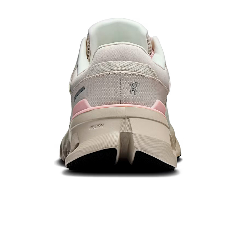 On zapatilla running mujer Cloudrunner 2 w vista trasera