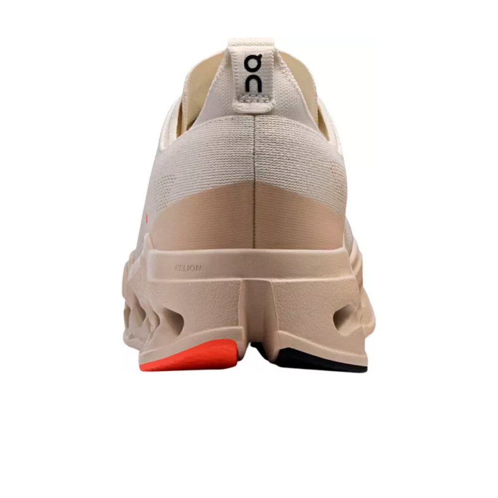 On zapatilla running mujer Cloudsurfer Max w puntera