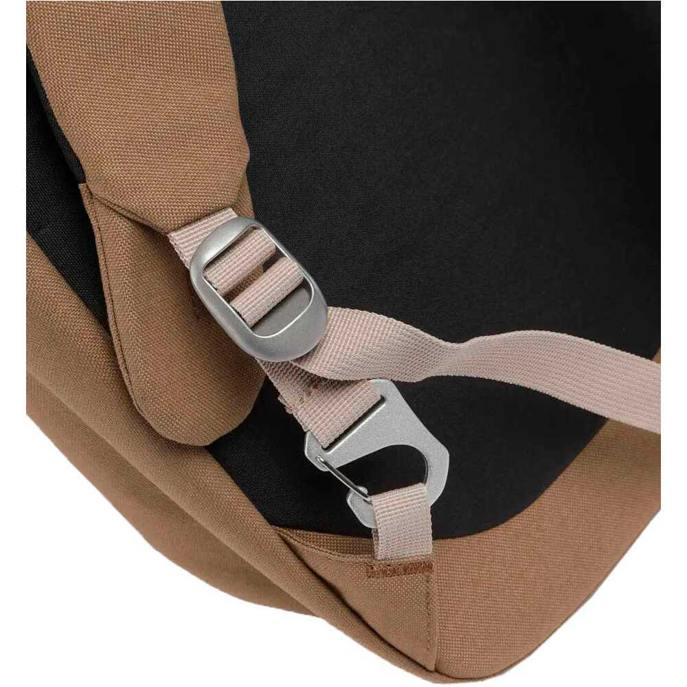 Osprey mochila montaña ARCANE SMALL DAY 03