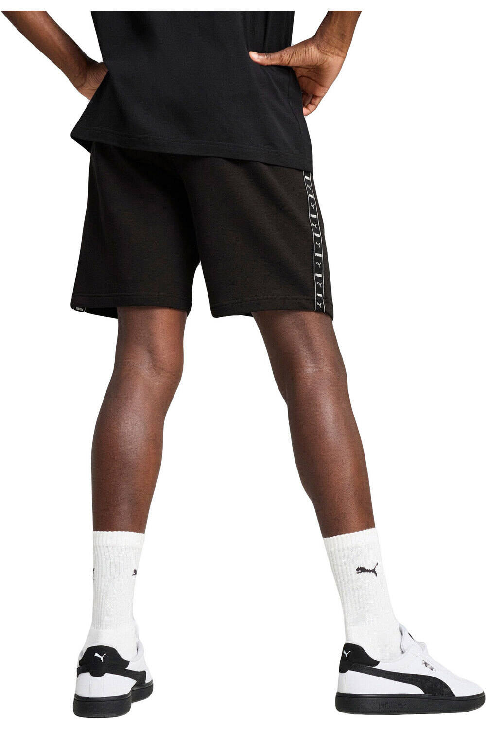 Puma bermudas hombre ESS TAPE Shorts 9  TR vista trasera