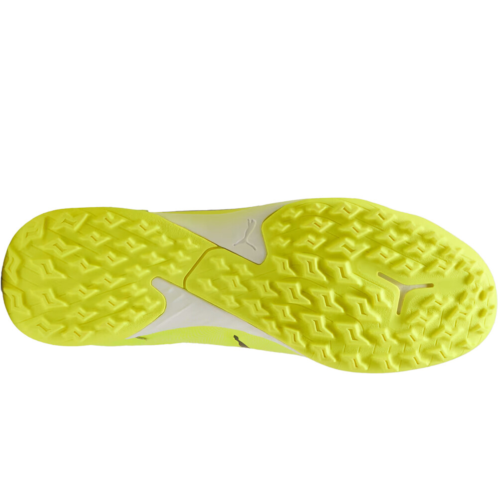 Puma botas de futbol multitaco y terreno duro TRUCO III TT vista trasera