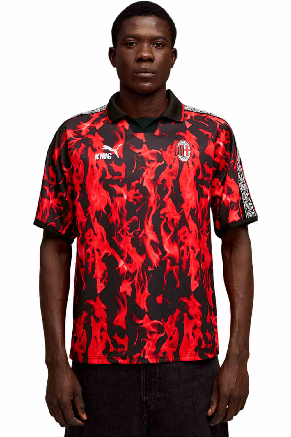 Puma camiseta de fútbol oficiales ACM KING Retro Jerse vista frontal