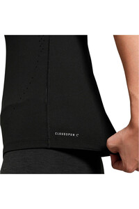 Puma camiseta entrenamiento manga corta mujer W RUN CLOUDSPUN TEE vista detalle