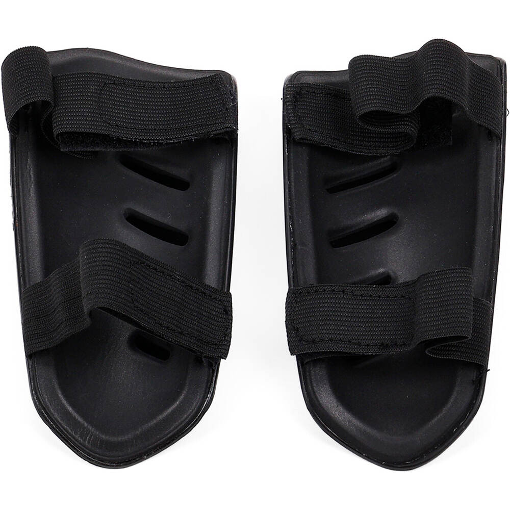 Puma espinilleras NEYMAR JR ULTRA Light Strap 01