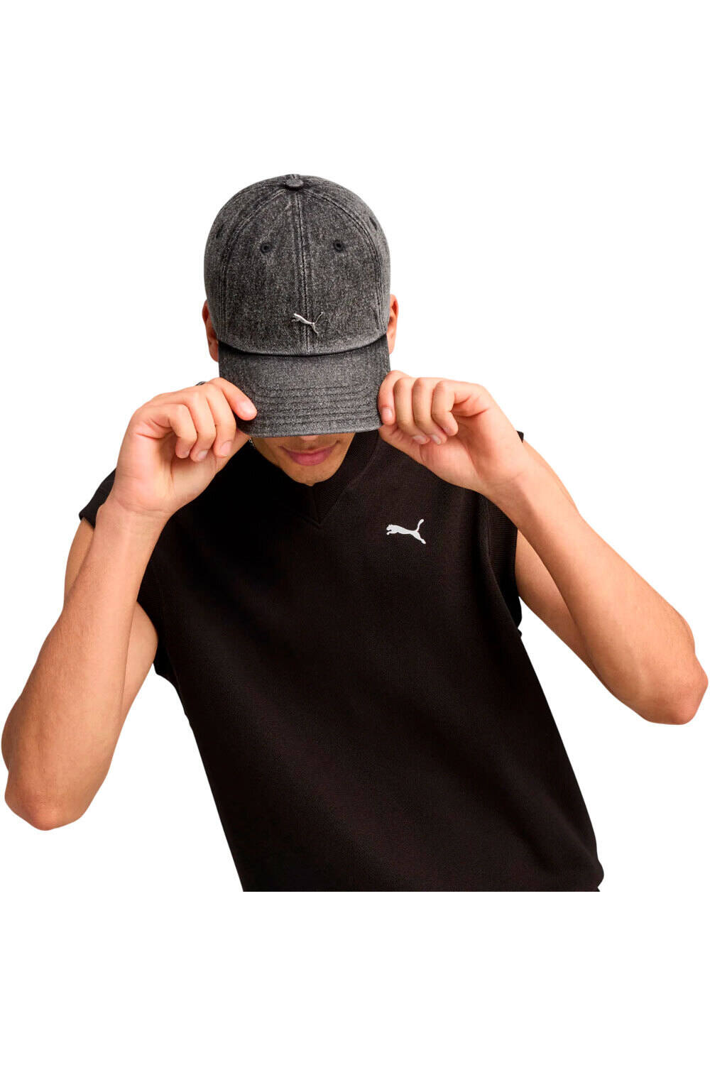 Puma visera lona WARDROBE ESS METAL D vista frontal