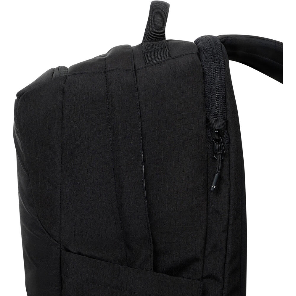 Regatta mochila montaña Voyad 25L 04
