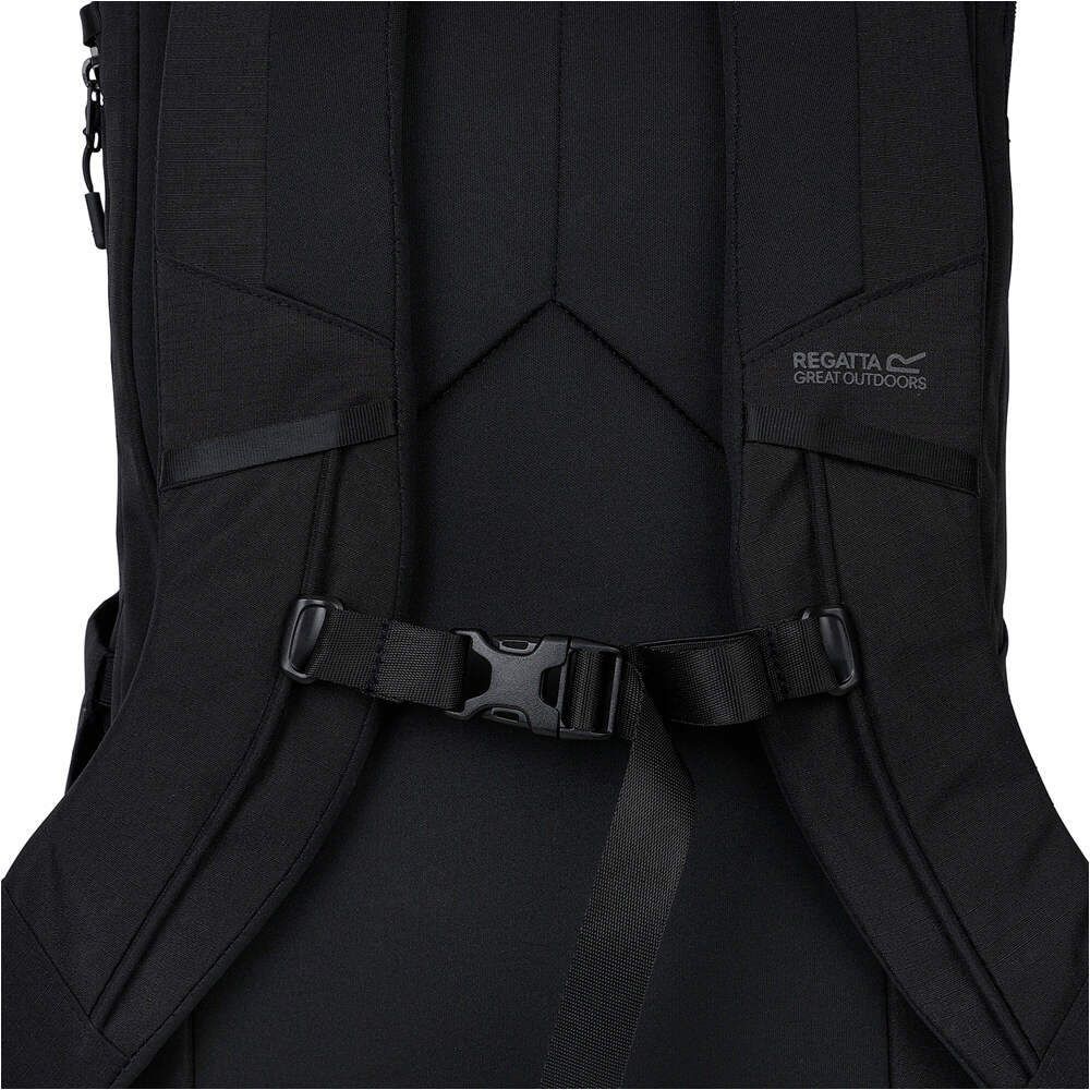 Regatta mochila montaña Voyad 35L 05