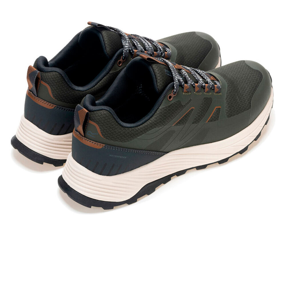 Regatta zapatilla trekking hombre Ravika vista trasera