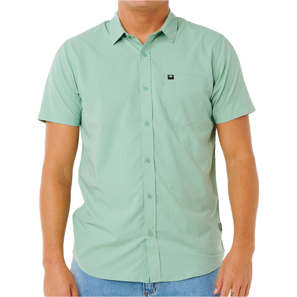 Rip Curl camisa manga corta hombre VAPORCOOL AEROTECH S/S SHIRT vista frontal