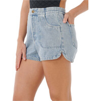 Rip Curl pantalón corto deporte mujer PACIFIC RIDER DENIM SHORT vista trasera