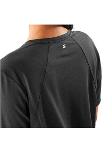 Salomon camiseta entrenamiento manga corta mujer SHKout CORE SS TEE W vista detalle