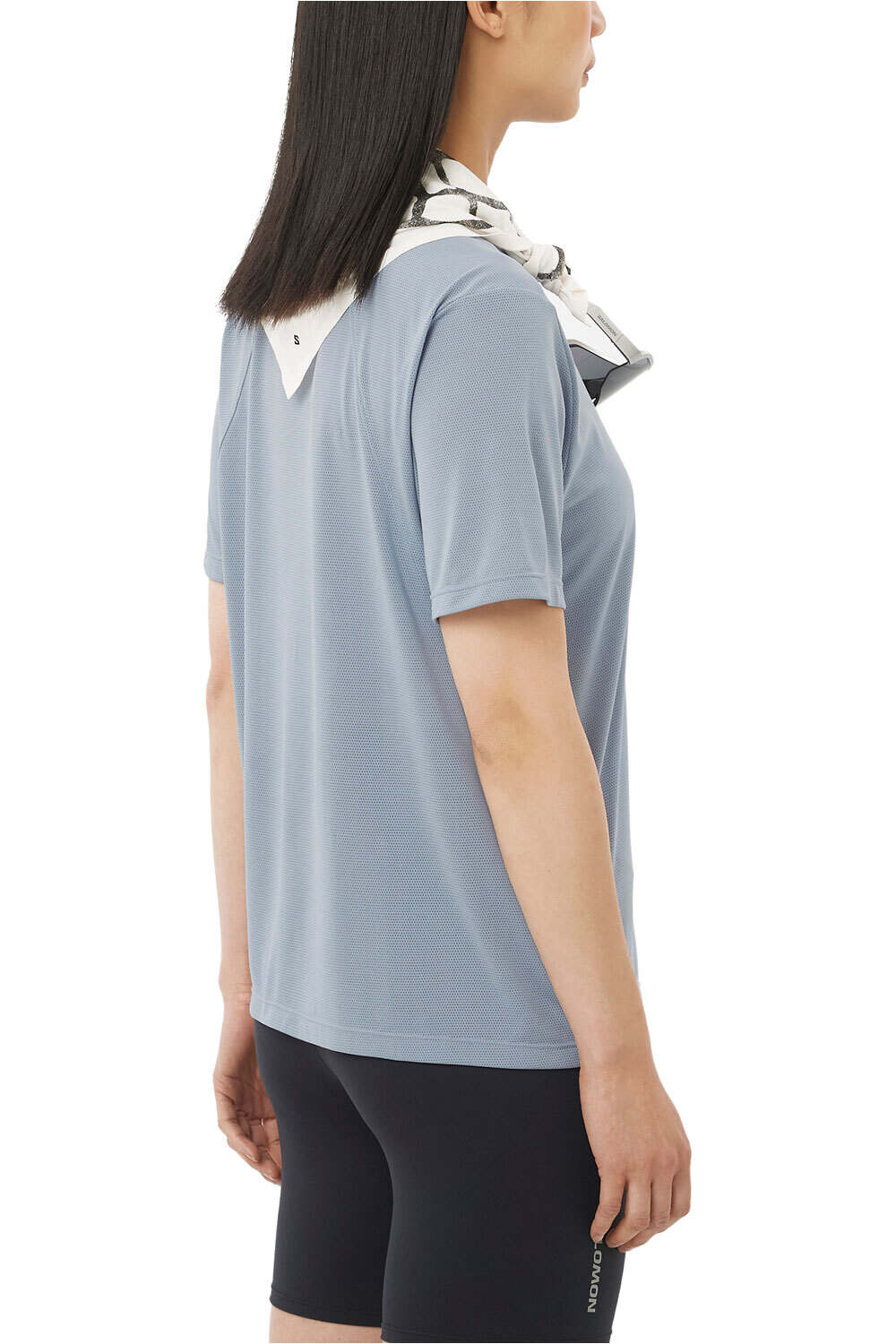 Salomon camiseta entrenamiento manga corta mujer SHKout CORE SS TEE W vista trasera