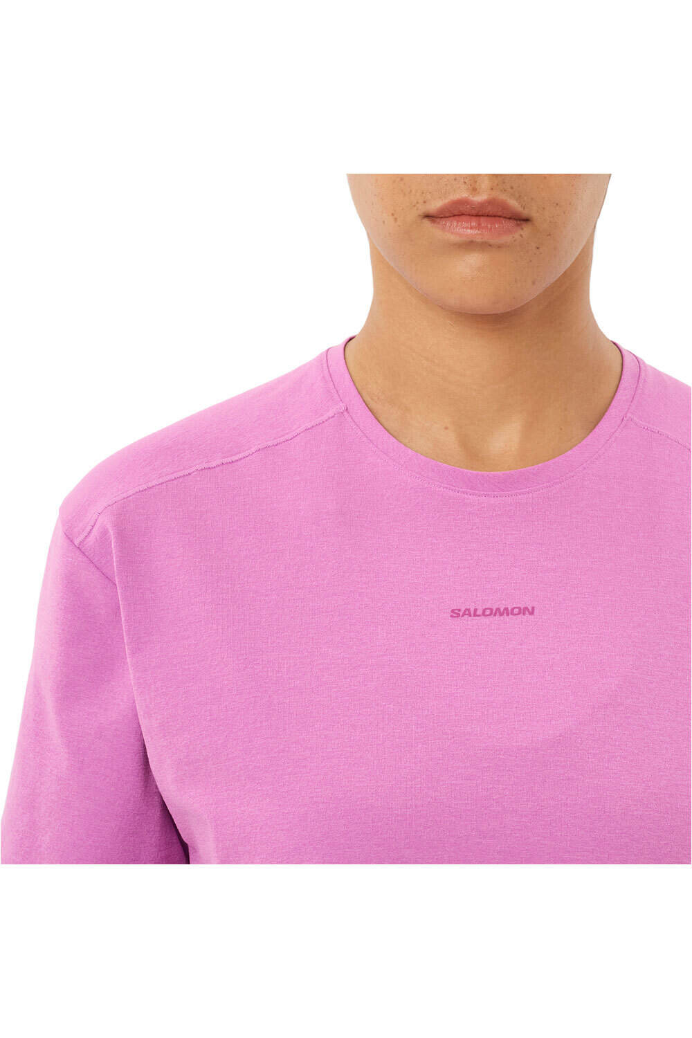 Salomon camiseta montaña manga corta mujer TRACKLINE SS TEE W vista detalle