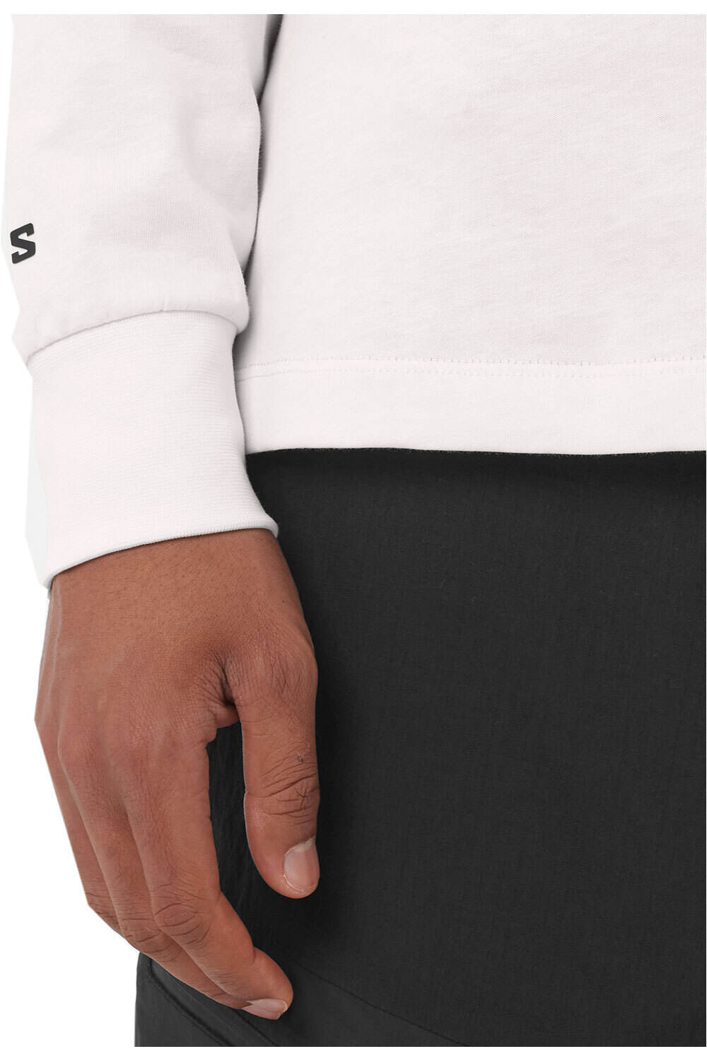 Salomon camiseta montaña manga larga hombre CHEST LOGO LS TEE M vista detalle