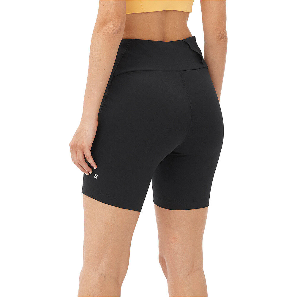 Salomon mallas trail running cortas mujer SHKout C SHRT TGHT 6 W vista trasera