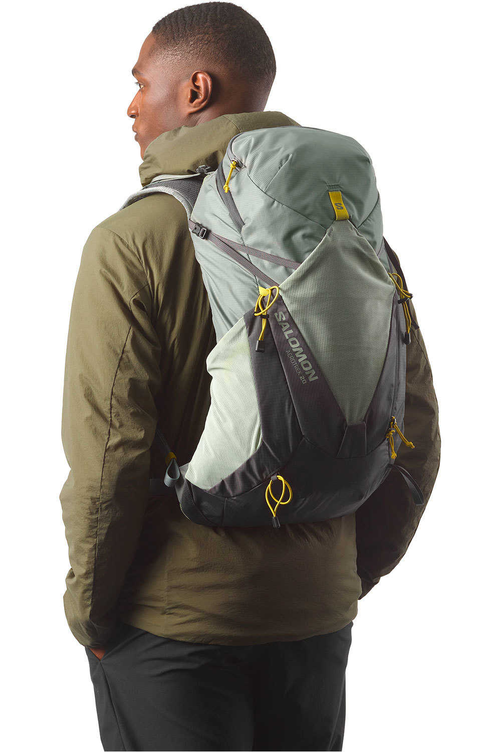 Salomon mochila montaña AEROTREK 20 01