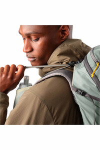 Salomon mochila montaña AEROTREK 20 03