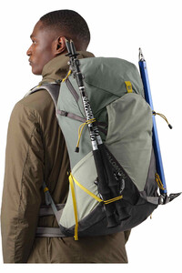 Salomon mochila montaña AEROTREK 30 05