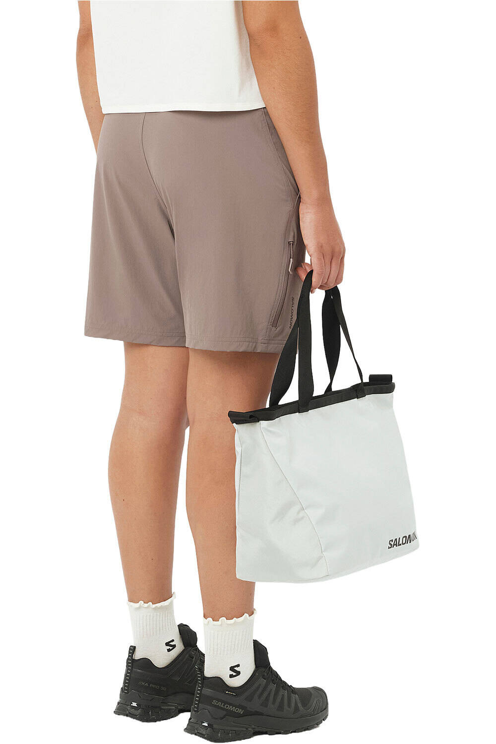 Salomon pantalón corto montaña mujer WAYFARER 2.0 SHORTS W vista trasera