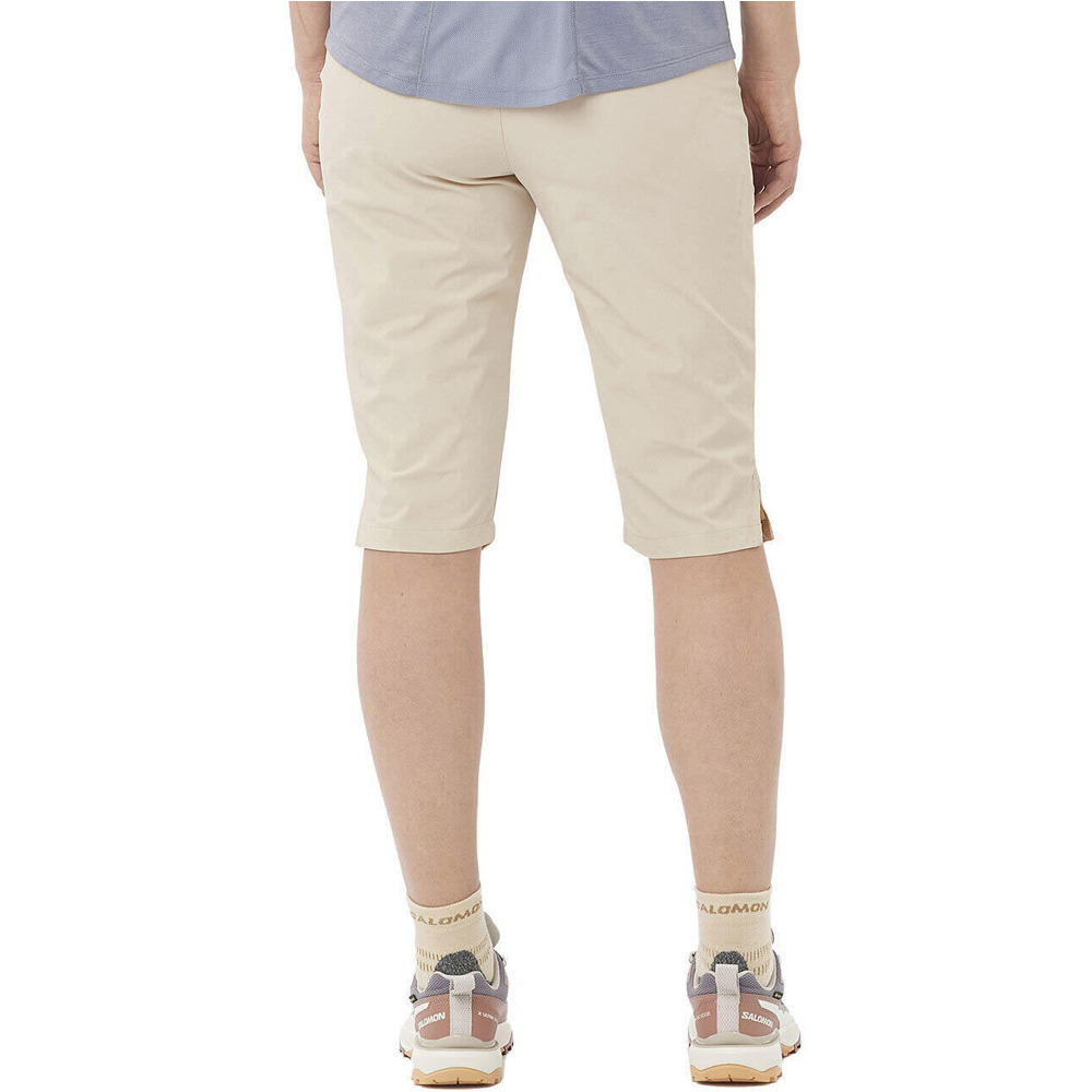 Salomon pantalón montaña mujer WAYFARER CAPRI W vista trasera