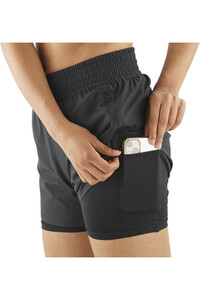 Salomon pantalones cortos trail running mujer SHKout CORE 2IN1 SHTS 4 W 04