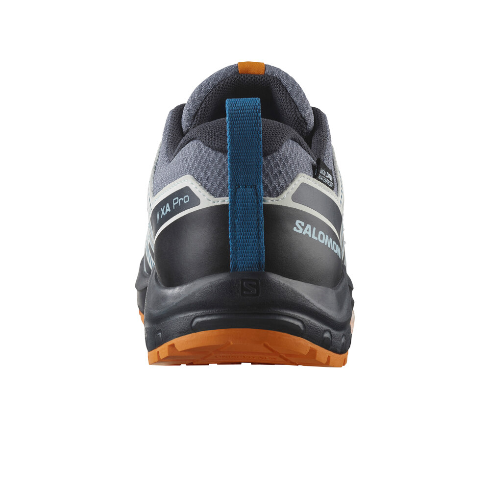 Salomon zapatilla trekking niño XA PRO V8 WP J vista trasera