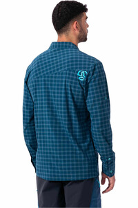 Ternua camisa montaña manga larga hombre ATHYM LS ST M vista trasera