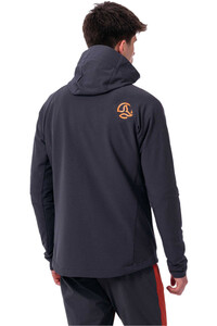 Ternua chaqueta softshell hombre TORSEN HARD HOOD JKT M vista detalle