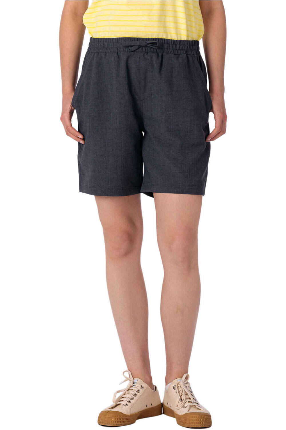 Ternua pantalón corto montaña mujer NORTH RIVER BMD W vista trasera