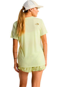 The North Face camiseta montaña manga corta mujer W BITMAP SILHOUETTE SHORT SLEEVES TEE-GR vista trasera