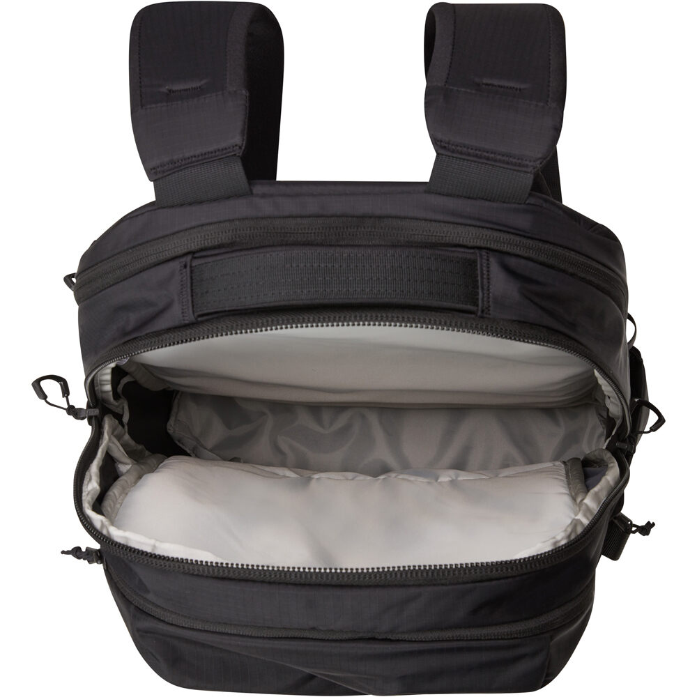 The North Face mochila deporte SURGE 03